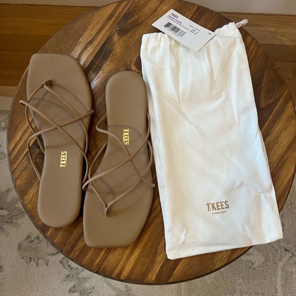 TKEES Sandals